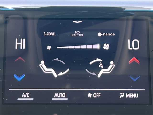 トヨタ クラウン ハイブリッド G－エグゼクティブ 茨城県 2019(令1)年 1.8万km ホワイトパールクリスタルシャイン 横滑り防止装置/コーナーセンサー/レーンキープアシスト/盗難防止装置/オートライト/オートマチックハイビーム/LEDヘッドライト/カーテンエアバッグ/Bluetooth/USB入力端子/ETC2.0/全方位カメラ/フルセグTV/純正SDナビ/サンルーフ/MTモード付AT/パーキングアシスト/スマートキー/冷房AAC/クルーズコントロール/ドライブレコーダー/純正フロアマット/パワーシート/レザーシート/シートヒーター/18インチ純正アルミホイール