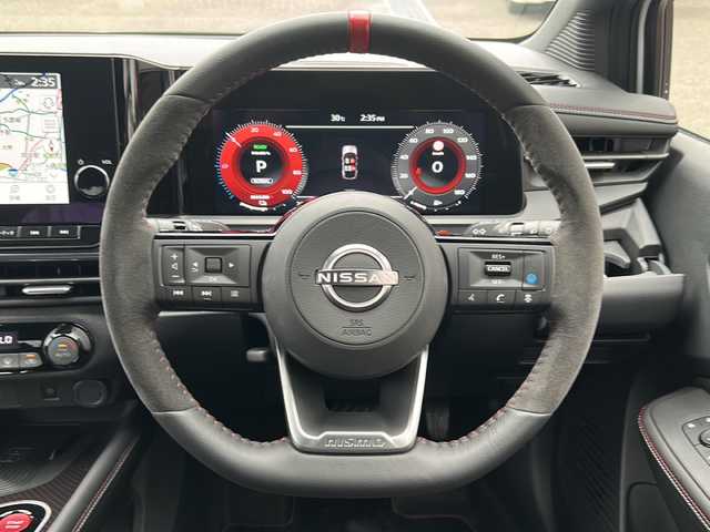 日産 オーラ ニスモ 愛媛県 2023(令5)年 0.3万km ピュアホワイトパール エマージェンシーブレーキ /プロパイロット /純正メモリナビ/　　BT/フルセグ/Apple CarPlay /アラウンドビューモニター /LEDオートライト /ハーフレザーシート /純正17インチアルミホイール /ワイヤレス充電 /インテリジェントミラー /純正ETC2.0