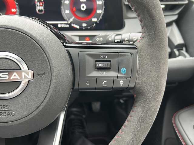 日産 オーラ ニスモ 愛媛県 2023(令5)年 0.3万km ピュアホワイトパール エマージェンシーブレーキ /プロパイロット /純正メモリナビ/　　BT/フルセグ/Apple CarPlay /アラウンドビューモニター /LEDオートライト /ハーフレザーシート /純正17インチアルミホイール /ワイヤレス充電 /インテリジェントミラー /純正ETC2.0