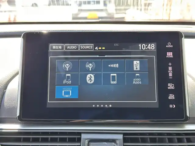 ホンダ アコード EX 宮城県 2020(令2)年 9.3万km プラチナホワイトパール サンルーフ/ホンダセンシング/●衝突軽減ブレーキ〈CMBS〉/●誤発進抑制機能/●後方誤発進抑制機能/●歩行者事故低減ステアリング/●路外逸脱抑制機能/●渋滞追従機能付アダプティブ・クルーズ・コントロール〈ACC〉/●車線維持支援システム〈LKAS〉/●先行車発進お知らせ機能/●標識認識機能/●オートハイビーム/ブラインドスポットインフォメーション/Hondaインターナビ＋リンクアップフリー/・8インチワイドディスプレイ/・リアワイドカメラ/・ETC車載機/・Bluetooth/・フルセグTV/・USBジャック/ヘッドアップディスプレイ/ドライブレコーダー/ワイヤレス充電器/レザーシート/パワーシート（運転席メモリー機能付）/シートヒーター/革巻きステアリング/パドルシフト/ステアリングスイッチ/電動パーキングブレーキ/ブレーキホールド/LEDヘッドライト/フォグランプ/オートライト/スマートキー＆プッシュスタート/電動格納ミラー/純正18インチAW/純正フロアアット/W/サイド/カーテンエアバッグ