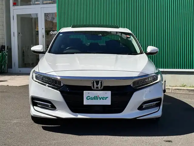 ホンダ アコード EX 宮城県 2020(令2)年 9.3万km プラチナホワイトパール サンルーフ/ホンダセンシング/●衝突軽減ブレーキ〈CMBS〉/●誤発進抑制機能/●後方誤発進抑制機能/●歩行者事故低減ステアリング/●路外逸脱抑制機能/●渋滞追従機能付アダプティブ・クルーズ・コントロール〈ACC〉/●車線維持支援システム〈LKAS〉/●先行車発進お知らせ機能/●標識認識機能/●オートハイビーム/ブラインドスポットインフォメーション/Hondaインターナビ＋リンクアップフリー/・8インチワイドディスプレイ/・リアワイドカメラ/・ETC車載機/・Bluetooth/・フルセグTV/・USBジャック/ヘッドアップディスプレイ/ドライブレコーダー/ワイヤレス充電器/レザーシート/パワーシート（運転席メモリー機能付）/シートヒーター/革巻きステアリング/パドルシフト/ステアリングスイッチ/電動パーキングブレーキ/ブレーキホールド/LEDヘッドライト/フォグランプ/オートライト/スマートキー＆プッシュスタート/電動格納ミラー/純正18インチAW/純正フロアアット/W/サイド/カーテンエアバッグ