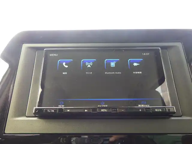 日産 セレナ ハイウェイスター V 千葉県 2023(令5)年 3.2万km プリズムホワイト プロパイロット/両側パワースライドドア/社外SDナビ/【Bluetooth接続】/アラウンドビューモニター/革巻きステアリング/ETC/LEDヘッドライト/フォグライト/ウインカーミラー/コーナーセンサー/純正16インチアルミホイル/サイド/カーテンエアバッグ/インテリジェントキー