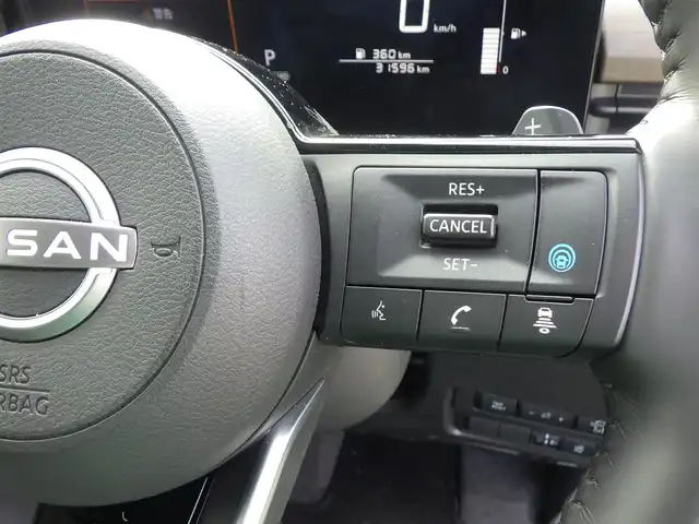 日産 セレナ ハイウェイスター V 千葉県 2023(令5)年 3.2万km プリズムホワイト プロパイロット/両側パワースライドドア/社外SDナビ/【Bluetooth接続】/アラウンドビューモニター/革巻きステアリング/ETC/LEDヘッドライト/フォグライト/ウインカーミラー/コーナーセンサー/純正16インチアルミホイル/サイド/カーテンエアバッグ/インテリジェントキー
