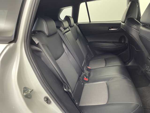 トヨタ カローラ クロス ハイブリッド Z 鹿児島県 2022(令4)年 3.5万km プラチナホワイトパールマイカ 純正9インチディスプレイオーディオ/パノラミックビューモニター/プリクラッシュセーフティ/レーンキープアシスト/レーダークルーズコントロール/電動リアゲート/ブラインドスポットモニター/ドライブレコーダー/ETC/AC100V/オートライト/ハーフレザーシート/シートヒーター/純正フロアマット/ドアバイザー/スマートキー/プッシュスタート