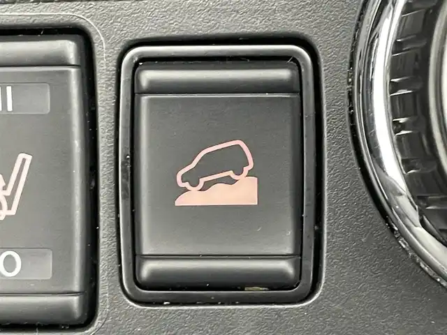 日産 エクストレイル ハイブリッド オーテック iパッケージ 道央・札幌 2020(令2)年 5.7万km カスピアンブルー ・４WD/・プロパイロット/・メーカーナビ/　CD/DVD/SD/BT/フルセグ/・アラウンドビューモニター/・デジタルインナーミラー/・前方ドライブレコーダー/・エマージェンシーブレーキ/・レーダークルーズコントロール/・レーンキープアシスト/・クリアランスソナー/・オートハイビーム/・ダウンヒルアシストコントロール/・カプロンシート/・全席シートヒーター/・パワーバックドア/・LEDヘッドライト/・フォグライト/・オートライト/・プッシュスタート/・スマートキー/・純正フロアマット/・ドアバイザー/・ルーフレール