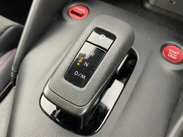 日産 フェアレディ Ｚ ニスモ 富山県 2024(令6)年 0.8万km グレーⅡ ワンオーナー/純正ナビ（AM/FM/USB/BT）/フルセグTV/バックカメラ/エマージェンシーブレーキ/インテリジェントクルーズコントロール/車線逸脱警報/ハイビームアシスト/LEDヘッドライト/クリアランスソナー/ハーフレザーシート/ドライブレコーダー/ビルトインETC/パドルシフト/レーダー探知機/スマートキー×２/プッシュスタート/純正フロアマット/取扱説明書/保証書