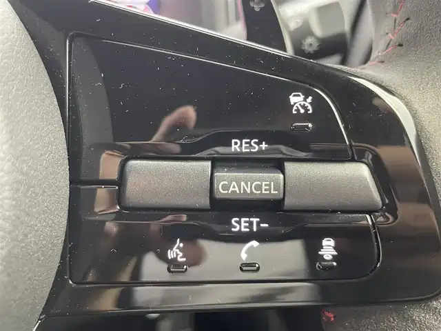 日産 フェアレディ Ｚ ニスモ 富山県 2024(令6)年 0.8万km グレーⅡ ワンオーナー/純正ナビ（AM/FM/USB/BT）/フルセグTV/バックカメラ/エマージェンシーブレーキ/インテリジェントクルーズコントロール/車線逸脱警報/ハイビームアシスト/LEDヘッドライト/クリアランスソナー/ハーフレザーシート/ドライブレコーダー/ビルトインETC/パドルシフト/レーダー探知機/スマートキー×２/プッシュスタート/純正フロアマット/取扱説明書/保証書