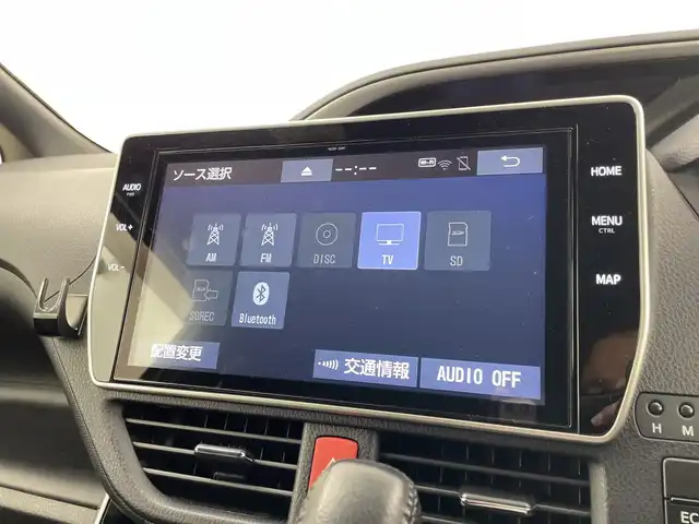 トヨタ ヴォクシー ZS 煌 群馬県 2018(平30)年 5.6万km ホワイトパールクリスタルシャイン モデリスタエアロ　純正１０型ナビ　バックカメラ　クルーズコントロール　衝突被害軽減ブレーキ　オートマチックハイビーム　両側電動スライドドア　ドライブレコーダー　ＥＴＣ２．０　ＬＥＤライト　禁煙車