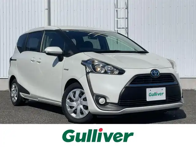 トヨタ シエンタ ハイブリッド G 熊本県 2017(平29)年 2.6万km ホワイトパールクリスタルシャイン 純正ナビ/・AM/FM/CD/BT/AUX/TV/トヨタセーフティセンス/・衝突軽減ブレーキ/・レーンキープアシスト/・オートハイビーム/・先行車発進お知らせ/ETC/両側電動スライドドア/ドライブレコーダー/革巻きステアリング/ステアリングスイッチ/純正フロアマット/電動格納ミラー/ウインカーミラー/プッシュスタート/スマートキー