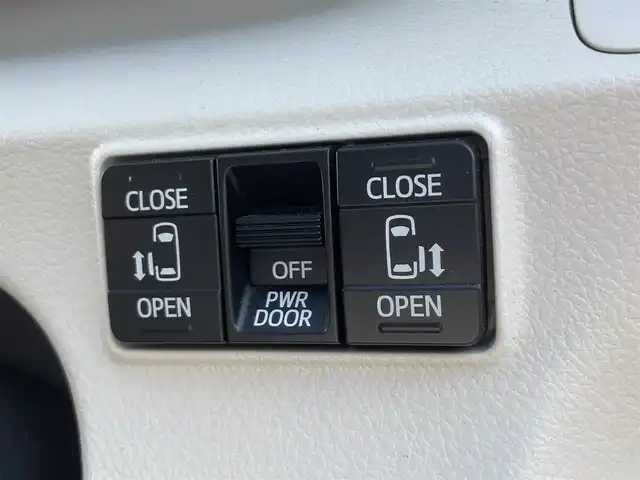 トヨタ シエンタ ハイブリッド G 熊本県 2017(平29)年 2.6万km ホワイトパールクリスタルシャイン 純正ナビ/・AM/FM/CD/BT/AUX/TV/トヨタセーフティセンス/・衝突軽減ブレーキ/・レーンキープアシスト/・オートハイビーム/・先行車発進お知らせ/ETC/両側電動スライドドア/ドライブレコーダー/革巻きステアリング/ステアリングスイッチ/純正フロアマット/電動格納ミラー/ウインカーミラー/プッシュスタート/スマートキー