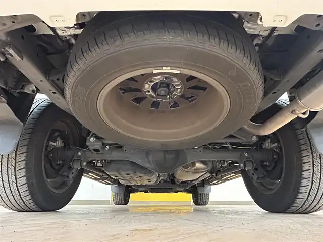 トヨタ ランドクルーザー プラド TX Lパッケージ 群馬県 2020(令2)年 2.6万km ホワイトパールクリスタルシャイン 4WD/トヨタセーフティセンス/・レーンディパーチャーアラート/・プリクラッシュセーフティ/・ブラインドスポットモニター/・レーダークルーズコントロール/・クリアランスソナー/純正SDナビ/（AM/FM/CD/DVD/BT/USB/AUX）/フルセグTV/サンルーフ/TRDエアロ（F・R）/パノラミックビューモニター/デジタルインナーミラー/ドライブレコーダー/ビルトインETC2.0/ブラックレザーシート/前席シートヒーター/前席エアシート/前席パワーシート/ウッドコンビステアリング/ステアリングスイッチ/LEDヘッドライト/オートライト/オートマチックハイビーム/ヘッドライトウォッシャー/フォグライト/純正19インチAW/電動ウィンカーミラー/横滑り防止装置/スマートキー