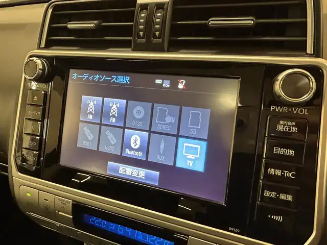 トヨタ ランドクルーザー プラド TX Lパッケージ 群馬県 2020(令2)年 2.6万km ホワイトパールクリスタルシャイン 4WD/トヨタセーフティセンス/・レーンディパーチャーアラート/・プリクラッシュセーフティ/・ブラインドスポットモニター/・レーダークルーズコントロール/・クリアランスソナー/純正SDナビ/（AM/FM/CD/DVD/BT/USB/AUX）/フルセグTV/サンルーフ/TRDエアロ（F・R）/パノラミックビューモニター/デジタルインナーミラー/ドライブレコーダー/ビルトインETC2.0/ブラックレザーシート/前席シートヒーター/前席エアシート/前席パワーシート/ウッドコンビステアリング/ステアリングスイッチ/LEDヘッドライト/オートライト/オートマチックハイビーム/ヘッドライトウォッシャー/フォグライト/純正19インチAW/電動ウィンカーミラー/横滑り防止装置/スマートキー
