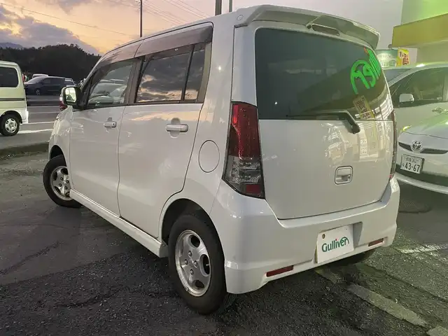 スズキ ワゴンＲ スティングレー TS 神奈川県 2008(平20)年 6.8万km スペリアホワイト キセノンフォヘッドライト/フォグランプ/純正ＡＷ/ＥＴＣ/カーオーディオプレイヤー/ドアパネルイルミネーション