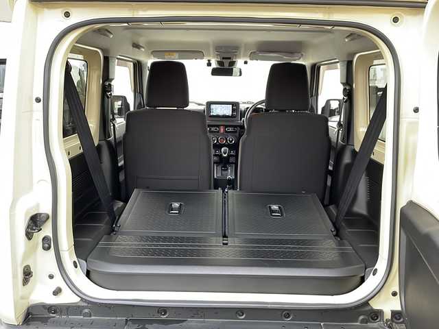 スズキ ジムニー XC 道北・旭川 2020(令2)年 3万km シフォンアイボリーM /4WD//禁煙車//ワンオーナー//純正メモリーナビ//CD/DVD/SD/BT/MSV/USB/TV//バックカメラ//セーフティ//デュアルカメラサポートブレーキ//レーンキープアシスト//クルーズコントロール//オートハイビーム//オートライト//LEDヘッドライト//フォグランプ//ヘッドライトウォッシャー//シートヒーター//ミラーヒーター//ビルトインETC//純正前後ドライブレコーダー//純正フロアマット//ドアバイザー//オールテレングッドリッチホワイトレター//純正マットフラップ//ハーフキャリア//純正オプショングリル