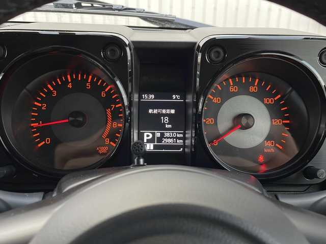 スズキ ジムニー XC 道北・旭川 2020(令2)年 3万km シフォンアイボリーM /4WD//禁煙車//ワンオーナー//純正メモリーナビ//CD/DVD/SD/BT/MSV/USB/TV//バックカメラ//セーフティ//デュアルカメラサポートブレーキ//レーンキープアシスト//クルーズコントロール//オートハイビーム//オートライト//LEDヘッドライト//フォグランプ//ヘッドライトウォッシャー//シートヒーター//ミラーヒーター//ビルトインETC//純正前後ドライブレコーダー//純正フロアマット//ドアバイザー//オールテレングッドリッチホワイトレター//純正マットフラップ//ハーフキャリア//純正オプショングリル