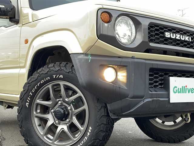 スズキ ジムニー XC 道北・旭川 2020(令2)年 3万km シフォンアイボリーM /4WD//禁煙車//ワンオーナー//純正メモリーナビ//CD/DVD/SD/BT/MSV/USB/TV//バックカメラ//セーフティ//デュアルカメラサポートブレーキ//レーンキープアシスト//クルーズコントロール//オートハイビーム//オートライト//LEDヘッドライト//フォグランプ//ヘッドライトウォッシャー//シートヒーター//ミラーヒーター//ビルトインETC//純正前後ドライブレコーダー//純正フロアマット//ドアバイザー//オールテレングッドリッチホワイトレター//純正マットフラップ//ハーフキャリア//純正オプショングリル