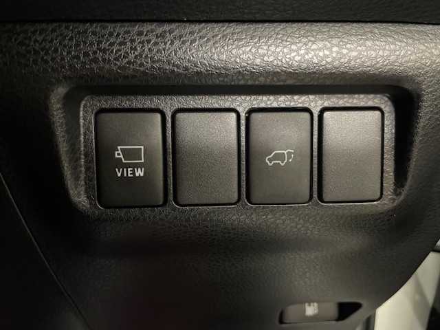 トヨタ ハリアー ハイブリッド プログレス 道央・札幌 2018(平30)年 2.8万km ホワイトパールクリスタルシャイン 【2510036602】/４ＷＤ　/トヨタセーフティセンス　/純正ナビ　/全方位カメラ　/ＴＲＤフルエアロ　/レーダークルーズ　/運転席電動シート　/電動リアゲート　/ハーフレザーシート　/純正１８インチアルミホイール　/ＬＥＤヘッドライト