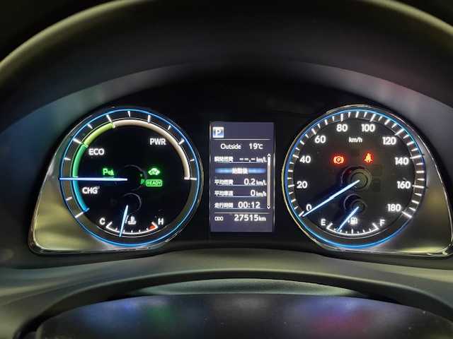 トヨタ ハリアー ハイブリッド プログレス 道央・札幌 2018(平30)年 2.8万km ホワイトパールクリスタルシャイン 【2510036602】/４ＷＤ　/トヨタセーフティセンス　/純正ナビ　/全方位カメラ　/ＴＲＤフルエアロ　/レーダークルーズ　/運転席電動シート　/電動リアゲート　/ハーフレザーシート　/純正１８インチアルミホイール　/ＬＥＤヘッドライト