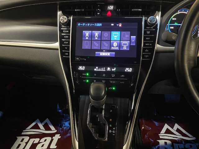 トヨタ ハリアー ハイブリッド プログレス 道央・札幌 2018(平30)年 2.8万km ホワイトパールクリスタルシャイン 【2510036602】/４ＷＤ　/トヨタセーフティセンス　/純正ナビ　/全方位カメラ　/ＴＲＤフルエアロ　/レーダークルーズ　/運転席電動シート　/電動リアゲート　/ハーフレザーシート　/純正１８インチアルミホイール　/ＬＥＤヘッドライト