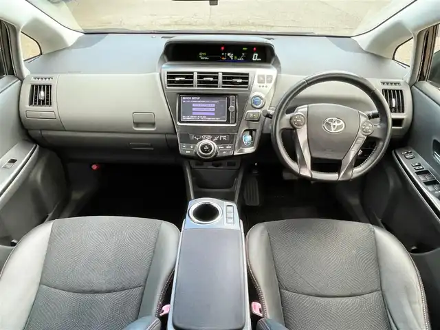 トヨタ プリウス α G チューンブラック 新潟県 2014(平26)年 8.9万km ブラック (株)IDOMが運営する【じしゃロン新潟店】の自社ローン専用車両になります。/こちらは現金またはオートローンご利用時の価格です。自社ローンご希望の方は別途その旨お申付け下さい/プッシュスタート/スペアキー１本付き/クルーズコントロール/純正SDナビ/ワンセグテレビ(走行時視聴可能)/CD、DVD、AM、FM視聴可能/Bluetooth接続可能/バックカメラ/ETC/ハーフレザーシート/本革巻きステアリング