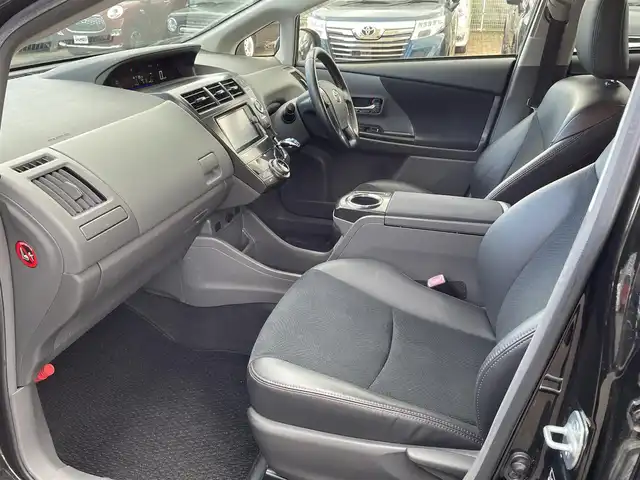 トヨタ プリウス α G チューンブラック 新潟県 2014(平26)年 8.9万km ブラック (株)IDOMが運営する【じしゃロン新潟店】の自社ローン専用車両になります。/こちらは現金またはオートローンご利用時の価格です。自社ローンご希望の方は別途その旨お申付け下さい/プッシュスタート/スペアキー１本付き/クルーズコントロール/純正SDナビ/ワンセグテレビ(走行時視聴可能)/CD、DVD、AM、FM視聴可能/Bluetooth接続可能/バックカメラ/ETC/ハーフレザーシート/本革巻きステアリング