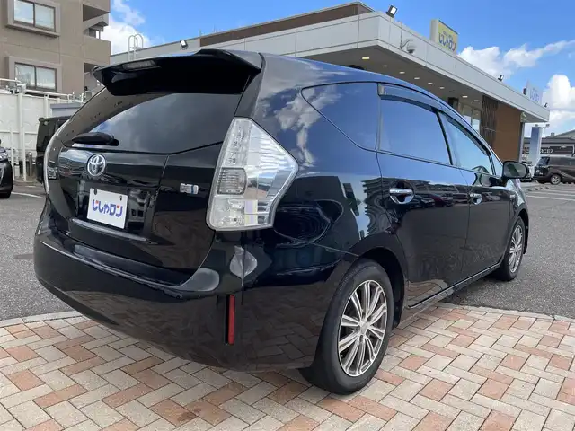 トヨタ プリウス α G チューンブラック 新潟県 2014(平26)年 8.9万km ブラック (株)IDOMが運営する【じしゃロン新潟店】の自社ローン専用車両になります。/こちらは現金またはオートローンご利用時の価格です。自社ローンご希望の方は別途その旨お申付け下さい/プッシュスタート/スペアキー１本付き/クルーズコントロール/純正SDナビ/ワンセグテレビ(走行時視聴可能)/CD、DVD、AM、FM視聴可能/Bluetooth接続可能/バックカメラ/ETC/ハーフレザーシート/本革巻きステアリング