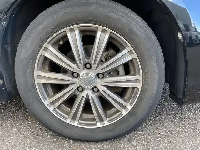 トヨタ プリウス α G チューンブラック 新潟県 2014(平26)年 8.9万km ブラック (株)IDOMが運営する【じしゃロン新潟店】の自社ローン専用車両になります。/こちらは現金またはオートローンご利用時の価格です。自社ローンご希望の方は別途その旨お申付け下さい/プッシュスタート/スペアキー１本付き/クルーズコントロール/純正SDナビ/ワンセグテレビ(走行時視聴可能)/CD、DVD、AM、FM視聴可能/Bluetooth接続可能/バックカメラ/ETC/ハーフレザーシート/本革巻きステアリング