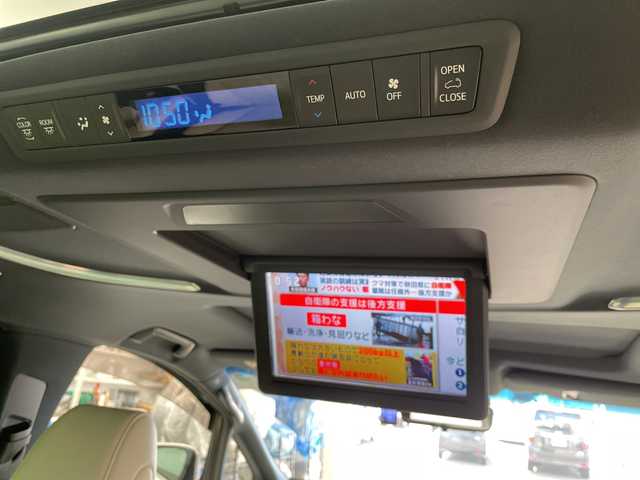 トヨタ アルファードハイブリット エグゼクティブ ラウンジ S 道央・札幌 2018(平30)年 5万km ホワイトパールクリスタルシャイン ・4WD/ワンオーナー/・ツインムーンルーフ/JBLサウンド/・トヨタセーフティセンス/・純正メーカーナビ /・JBLサウンドシステム/・BT/CD/USB/SD/AUX/フルセグTV/・全方位カメラ/・デジタルインナーミラー/・純正フリップダウンモニター/・両側パワースライドドア/・パワーバックドア/・MTモード付AT/・レザーシート/・1.2列目パワーシート/D席メモリシート付/・1.2列目シートヒーター/エアシート/・ステアリングヒーター/スイッチ/・LEDオートライト/・オートマチックハイビーム/・プッシュスタート/スマートキー/・ETC2.0/社外ドラレコ前方のみ/・AC100V・1500W