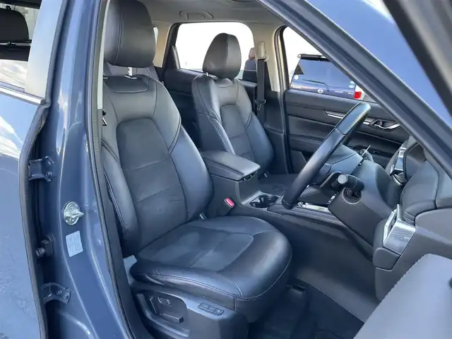 マツダ ＣＸ－５ XD ブラックトーンエディション 東京都 2021(令3)年 2.9万km ポリメタルグレーM 純正ナビ/サンルーフ/BOSEサウンド/フルセグTV/Bluetooth/レーダークルーズコントロール/全周囲カメラ/ETC/前後ドライブレコーダー/前席シートヒーター/ステアリングヒーター/衝突軽減装置/車線逸脱警報装置/横滑り防止装置/前後コーナーセンサー/純正LEDライト/パドルシフト/純正フロアマット/スマートキー