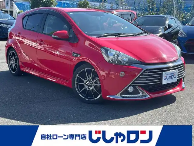トヨタ アクア G G’s 東京都 2014(平26)年 9万km スーパーレッドⅤ (株)IDOMが運営する【じしゃロン昭島店】の自社ローン専用車両になります。こちらは現金またはオートローンご利用時の価格です。自社ローンご希望の方は別途その旨お申付け下さい/ディーラーOPナビ/BT/SD/CD/DVD/フルセグTV/ミラーリング/バックカメラ/ドライブレコーダー前/スマートキー/USB入力端子/社外ETC/ドアバイザー/AUTOライト/LEDライト/電動格納ミラー