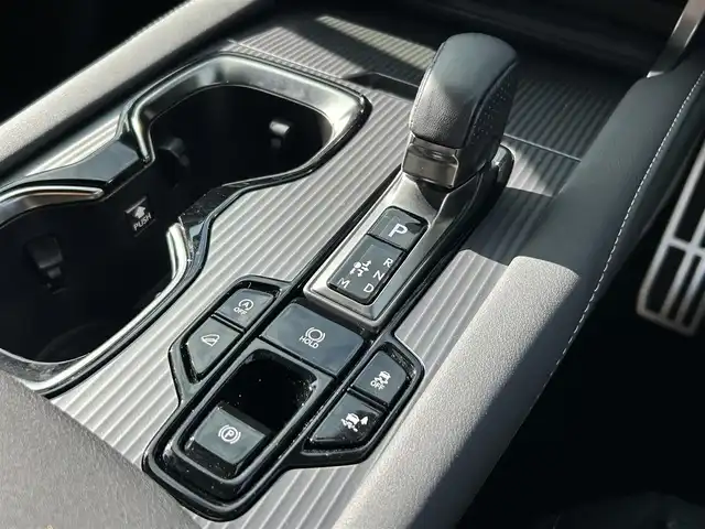 レクサス ＲＸ 350 Fスポーツ 福岡県 2023(令5)年 1.3万km ホワイトノーヴァガラスフレーク ワンオーナー/純正ナビ（AM/FM/BT/フルセグTV）/ブラインドスポットモニター/ヘッドアップディスプレイ/デジタルインナーミラー/ムーンルーフ/レーダークルーズコントロール/全方位カメラ/ビルトインETC2.0/ドライブレコーダー/前席パワーシート（運転席メモリ付）/全席シートヒーター/前席エアシート/携帯置くだけ充電/パワーバックドア/本革巻ステアリング（パドル付）/USB入力端子/スペアキー/カードキー/純正フロアマット/純正21インチアルミホイール/取扱説明書/保証書フリップダウンモニター