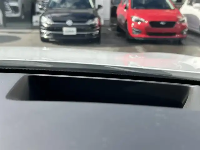 レクサス ＲＸ 350 Fスポーツ 福岡県 2023(令5)年 1.3万km ホワイトノーヴァガラスフレーク ワンオーナー/純正ナビ（AM/FM/BT/フルセグTV）/ブラインドスポットモニター/ヘッドアップディスプレイ/デジタルインナーミラー/ムーンルーフ/レーダークルーズコントロール/全方位カメラ/ビルトインETC2.0/ドライブレコーダー/前席パワーシート（運転席メモリ付）/全席シートヒーター/前席エアシート/携帯置くだけ充電/パワーバックドア/本革巻ステアリング（パドル付）/USB入力端子/スペアキー/カードキー/純正フロアマット/純正21インチアルミホイール/取扱説明書/保証書フリップダウンモニター