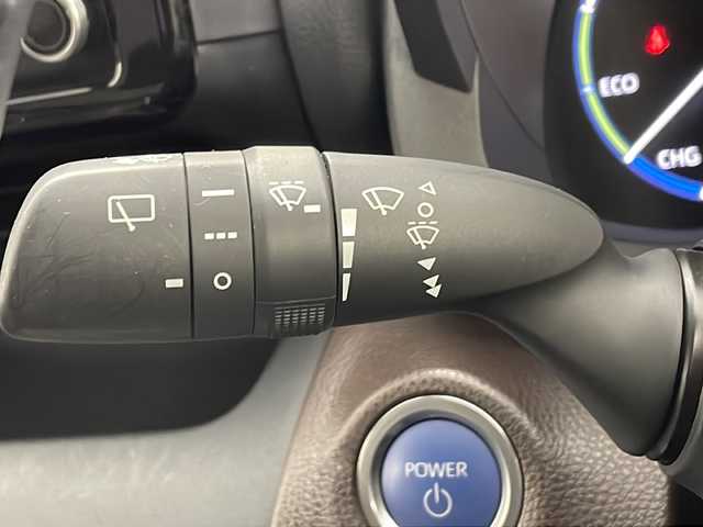 トヨタ ヤリスクロス ハイブリッド Z 秋田県 2020(令2)年 3万km ブラックマイカ/ホワイトパールクリスタルシャイン 2トーン 4WD/純正ディスプレイオーディオ　/フルセグTV/AM/FM/Bluetooth/バックカメラ　/衝突被害軽減ブレーキ　/レーダークルーズコントロール　/ブラインドスポットモニター　/レーンキープアシスト/横滑り防止装置/ダウンヒルアシストコントロール/前席シートヒーター　/運転席パワーシート/前後ドライブレコーダー/ビルトインETC　/ハーフレザーシート/LEDヘッドライト/オートマチックハイビーム/純正アルミホイール/純正フロアマット