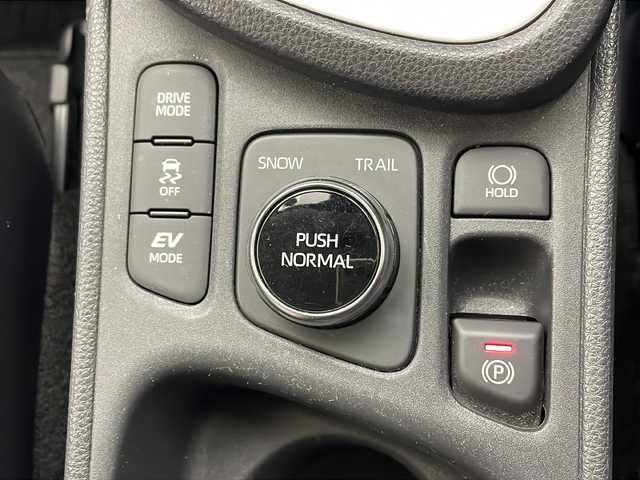 トヨタ ヤリスクロス ハイブリッド Z 秋田県 2020(令2)年 3万km ブラックマイカ/ホワイトパールクリスタルシャイン 2トーン 4WD/純正ディスプレイオーディオ　/フルセグTV/AM/FM/Bluetooth/バックカメラ　/衝突被害軽減ブレーキ　/レーダークルーズコントロール　/ブラインドスポットモニター　/レーンキープアシスト/横滑り防止装置/ダウンヒルアシストコントロール/前席シートヒーター　/運転席パワーシート/前後ドライブレコーダー/ビルトインETC　/ハーフレザーシート/LEDヘッドライト/オートマチックハイビーム/純正アルミホイール/純正フロアマット