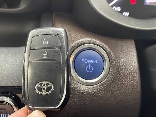 トヨタ ヤリスクロス ハイブリッド Z 秋田県 2020(令2)年 3万km ブラックマイカ/ホワイトパールクリスタルシャイン 2トーン 4WD/純正ディスプレイオーディオ　/フルセグTV/AM/FM/Bluetooth/バックカメラ　/衝突被害軽減ブレーキ　/レーダークルーズコントロール　/ブラインドスポットモニター　/レーンキープアシスト/横滑り防止装置/ダウンヒルアシストコントロール/前席シートヒーター　/運転席パワーシート/前後ドライブレコーダー/ビルトインETC　/ハーフレザーシート/LEDヘッドライト/オートマチックハイビーム/純正アルミホイール/純正フロアマット