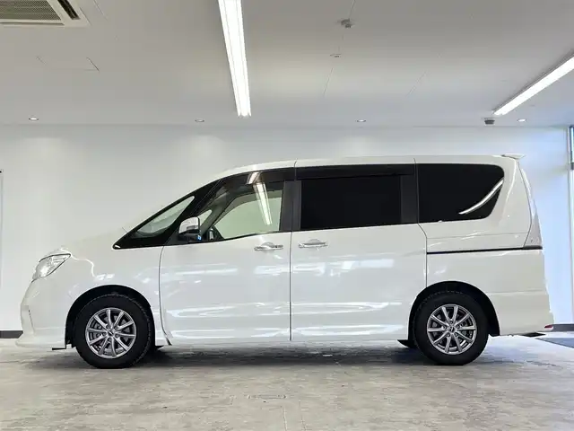 日産 セレナ