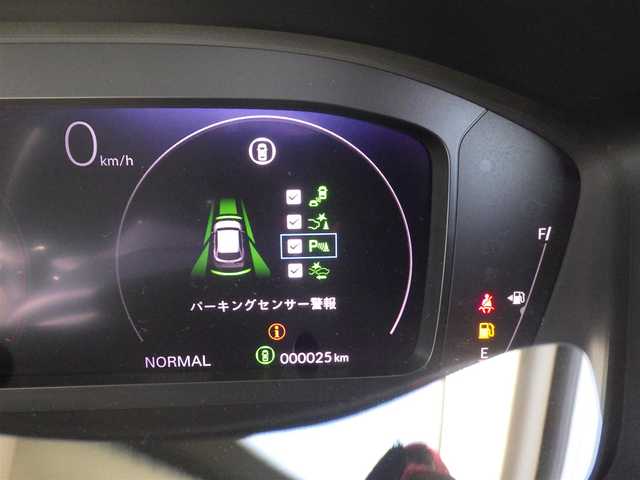 ホンダ ＺＲ－Ｖ Z 千葉県 2024(令6)年 0.1万km未満 プラチナホワイトパール ホンダセンシング/・衝突軽減ブレーキ（CMBS）/・車線維持支援システム（LKAS）/・アダプティブクルーズコントロール（ACC）/・レーンキープアシストシステム/・ブラインドスポットシシステム/・後方誤発進抑制機能/・誤発進抑制機能/パワーバックドア/ブラックレザーシート/前席パワーシート/シートヒーター/ワイヤレス充電/9インチ純正コネクトナビ/地デジTV/【Bluetooth接続】/マルチビューカメラシステム/ETC（2.0）/LEDヘッドライト/ウインカーミラー/革巻きステアリング/パドルシフト/ステアリングスイッチ/コーナーセンサー/純正18インチアルミホイル/サイド/カーテンエアバッグ/Honda スマートキー