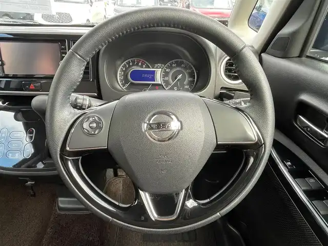 日産 デイズ ルークス HWS X Vセレクション 千葉県 2020(令2)年 3.6万km スターリングシルバーM 衝突軽減ブレーキ/全方位カメラ/両側パワースライドドア/純正７インチＳＤナビ/フルセグＴＶ/Ｂｌｕｅｔｏｏｔｈ/ＥＴＣ/純正１５インチアルミホイール/ＬＥＤヘッドライト/オートライト