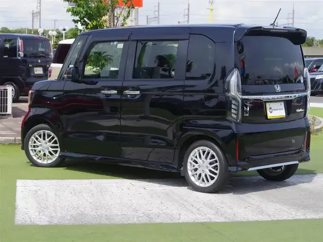 ホンダ Ｎ ＢＯＸ L ターボ 千葉県 2022(令4)年 1.4万km クリスタルブラックパール ホンダセンシング/・衝突軽減ブレーキ（CMBS）/・車線維持支援システム（LKAS）/・アダプティブクルーズコントロール（ACC）/・路外逸脱抑制機能/・オートハイビーム/・先行車発進お知らせ機能/両側パワースライドドア/ハーフレザーシート/前席シートヒーター/純正SDナビ/地デジTV/【DVD/CD再生可　Bluetooth接続】/バックカメラ/革巻ステアリング/ステアリングヒーター/ステアリングスイッチ/パドルシフト/ETC/LEDヘッドライト/フォグランプ/ウインカーミラー/リアコーナーセンサー/純正15インチアルミホイル/スマートキー