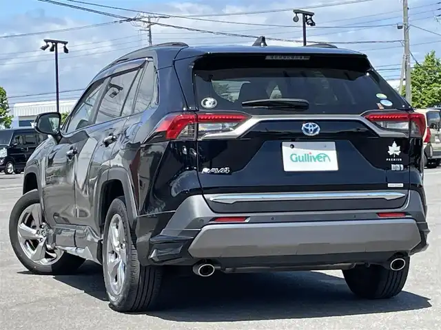 トヨタ ＲＡＶ４ ハイブリッドG 道央・札幌 2021(令3)年 3.1万km アティチュードブラックマイカ ４WD/モデリスタエアロ/純正ディーラーOPナビ/AM/FM/BT/フルセグ/トヨタセーフティセンス/プリクラッシュセーフティ/横滑り防止装置/レーダークルーズコントロール/レーンキープアシスト/クリアランスソナー/ブラインドスポットモニター/リアクロストラフィックアラート/パーキングサポートブレーキ/ロードサインアシスト/パノラミックビューモニター/ビルトインETC/ドライブレコーダー/自動防眩ミラー/EVMODE/DRIVEMODE切替/パワーバックドア/D席パワーシート/D席メモリーシート/前席シートヒーター/レザーシート/革巻きステアリング/ステアリングリモコン/ハンドルヒーター/AC100V/MTモード付AT/プッシュスタート/スマートキー/LEDヘッドライト/オートライト/オートハイビーム/フォグランプ/電動格納ミラー/ウィンカーミラー/純正フロアマット/ドアバイザー