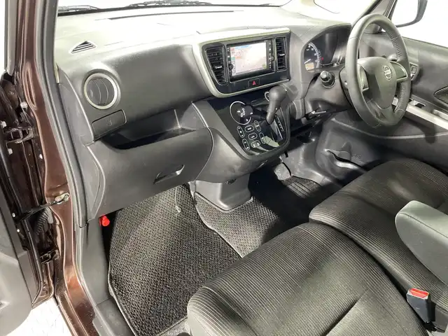 日産 デイズ ルークス X Vセレクション 神奈川県 2016(平28)年 6.3万km モカブラウンP エマージェンシーブレーキ/純正ナビ/・BT/フルセグTV/CD/DVD/AUX/AM/FM/アラウンドビューモニター/両側電動スライドドア/アイドリングストップ機能/ヘッドライトレベライザー/スマートキー/プッシュスタートボタン/革巻きステアリング/Autoライト/自動防眩ミラー/電動格納ミラー/シートリフター/純正アルミホイール/純正ドアバイザー/フロアマット