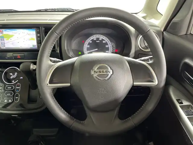 日産 デイズ ルークス X Vセレクション 神奈川県 2016(平28)年 6.3万km モカブラウンP エマージェンシーブレーキ/純正ナビ/・BT/フルセグTV/CD/DVD/AUX/AM/FM/アラウンドビューモニター/両側電動スライドドア/アイドリングストップ機能/ヘッドライトレベライザー/スマートキー/プッシュスタートボタン/革巻きステアリング/Autoライト/自動防眩ミラー/電動格納ミラー/シートリフター/純正アルミホイール/純正ドアバイザー/フロアマット