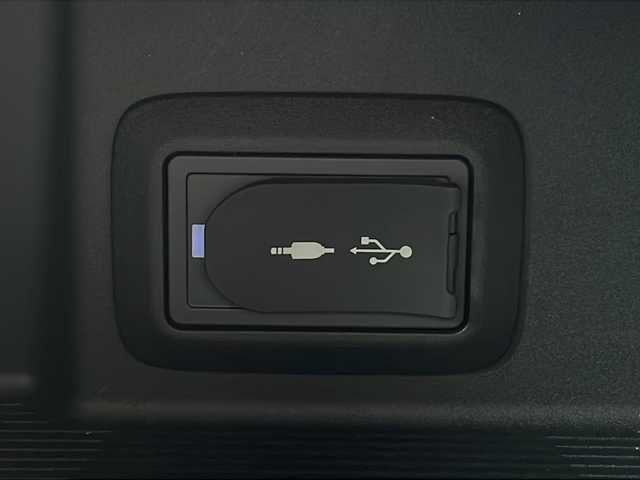 トヨタ ハリアー Z 山形県 2020(令2)年 5.7万km プレシャスブラックパール 禁煙車/Toyota Safety Sense/・プリクラッシュセーフティ/・レーントレーシングアシスト/・レーダークルーズコントロール/・ロードサインアシスト/・発進遅れ告知機能/・プロアクティブドライビングアシスト/・ドライバー異常時対応システム/・オートマチックハイビーム/・緊急時操舵支援（アクティブ操舵機能）/リアトラフィックアラート/クリアランスソナー/ブラインドスポットモニター/JBLプレミアムサウンド/デジタルインナーミラー（録画機能付き）/純正ディスプレイオーディオナビ/BT.USB.AUX.USB.Miracast/パノラミックビューモニター/ハーフレザーシート/パワーシート/ビルトインETC２．０/ヘッドアップディスプレイ/ウィンドウシールドデアイサー/電動パーキングブレーキ/オートホールド/LEDヘッドライト/プッシュスタート/スマートキーｘ２