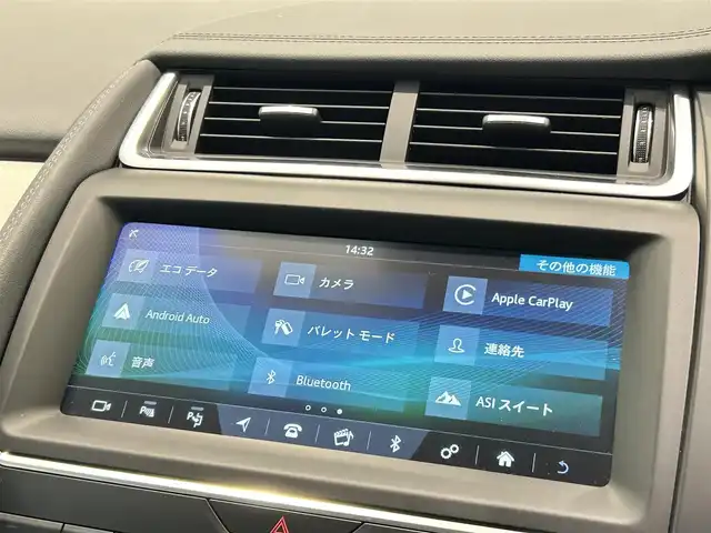 ジャガー Ｅペース 福岡県 2018(平30)年 3.6万km 白 純正ナビ /Bluetooth /クルコン /360°カメラ /Bカメラ /Fカメラ /パーキングアシスト /白革 /AndroidAuto /AppleCarPlay