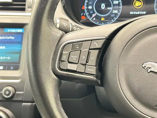 ジャガー Ｅペース 福岡県 2018(平30)年 3.6万km 白 純正ナビ /Bluetooth /クルコン /360°カメラ /Bカメラ /Fカメラ /パーキングアシスト /白革 /AndroidAuto /AppleCarPlay