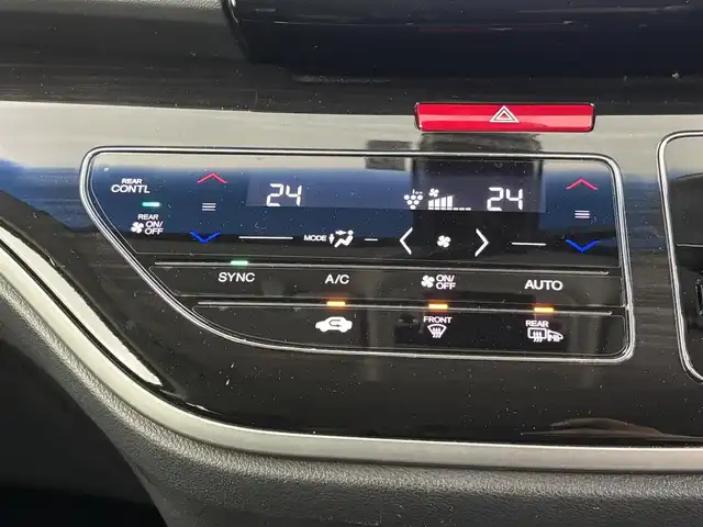 ホンダ オデッセイ アブソルート・EXホンダセンジング 埼玉県 2018(平30)年 6.3万km クリスタルブラックパール CMBS衝突軽減ブレーキ/純正９インチナビVXM-197VFNi/(フルセグTV/CD/DVD/Bluetooth/HDMI/USB/AM/FM/SD)/全方位カメラ/両側パワースライドドア /スマートパーキングアシスト/アダプティブクルーズコントロール/レーンキープアシスト/先行車発進お知らせ/ブラインドスポットインフォメーション/コーナーセンサー/パドルシフト/ECON/ビルトインETC2.0/ハーフレザーシート /シートヒーター /スマートキー/プッシュスタート/純正１８インチアルミホイール