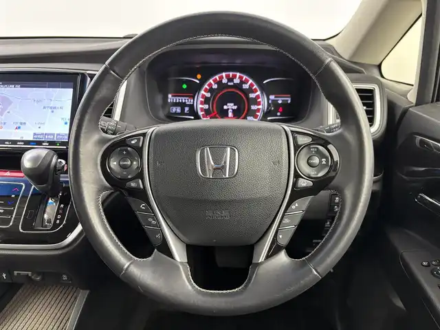 ホンダ オデッセイ アブソルート・EXホンダセンジング 埼玉県 2018(平30)年 6.3万km クリスタルブラックパール CMBS衝突軽減ブレーキ/純正９インチナビVXM-197VFNi/(フルセグTV/CD/DVD/Bluetooth/HDMI/USB/AM/FM/SD)/全方位カメラ/両側パワースライドドア /スマートパーキングアシスト/アダプティブクルーズコントロール/レーンキープアシスト/先行車発進お知らせ/ブラインドスポットインフォメーション/コーナーセンサー/パドルシフト/ECON/ビルトインETC2.0/ハーフレザーシート /シートヒーター /スマートキー/プッシュスタート/純正１８インチアルミホイール