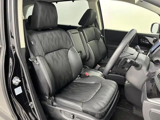 ホンダ オデッセイ アブソルート・EXホンダセンジング 埼玉県 2018(平30)年 6.3万km クリスタルブラックパール CMBS衝突軽減ブレーキ/純正９インチナビVXM-197VFNi/(フルセグTV/CD/DVD/Bluetooth/HDMI/USB/AM/FM/SD)/全方位カメラ/両側パワースライドドア /スマートパーキングアシスト/アダプティブクルーズコントロール/レーンキープアシスト/先行車発進お知らせ/ブラインドスポットインフォメーション/コーナーセンサー/パドルシフト/ECON/ビルトインETC2.0/ハーフレザーシート /シートヒーター /スマートキー/プッシュスタート/純正１８インチアルミホイール