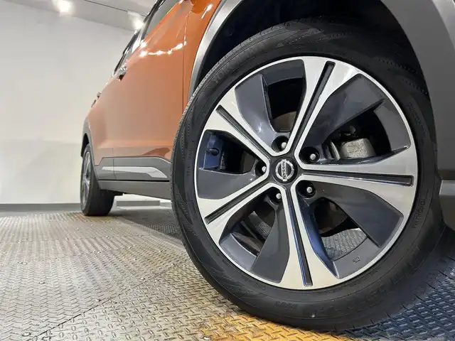 日産 キックス X ツートーンインテリアED 愛知県 2020(令2)年 2.9万km プレミアムホライズンオレンジ/ピュアブラック 2トーン 純正９インチナビ/プロパイロット/アラウンドビューモニター/衝突軽減ブレーキ/レーダークルーズコントロール/車線逸脱警報/クリアランスソナー/シートヒーター/ハンドルヒーター/ドライブレコーダー/デジタルインナーミラー/ビルトインＥＴＣ/ＬＥＤヘッドライト/ISOFIX/アクセサリーソケット/純正フロアマット/純正17インチアルミホイール
