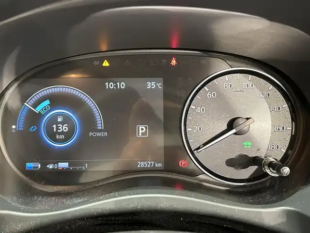 日産 キックス X ツートーンインテリアED 愛知県 2020(令2)年 2.9万km プレミアムホライズンオレンジ/ピュアブラック 2トーン 純正９インチナビ/プロパイロット/アラウンドビューモニター/衝突軽減ブレーキ/レーダークルーズコントロール/車線逸脱警報/クリアランスソナー/シートヒーター/ハンドルヒーター/ドライブレコーダー/デジタルインナーミラー/ビルトインＥＴＣ/ＬＥＤヘッドライト/ISOFIX/アクセサリーソケット/純正フロアマット/純正17インチアルミホイール